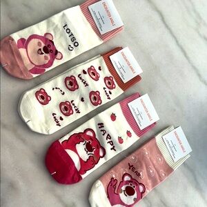 NWT Cute Bear a lotso Themed Socks Set of 4 pairs warm socks